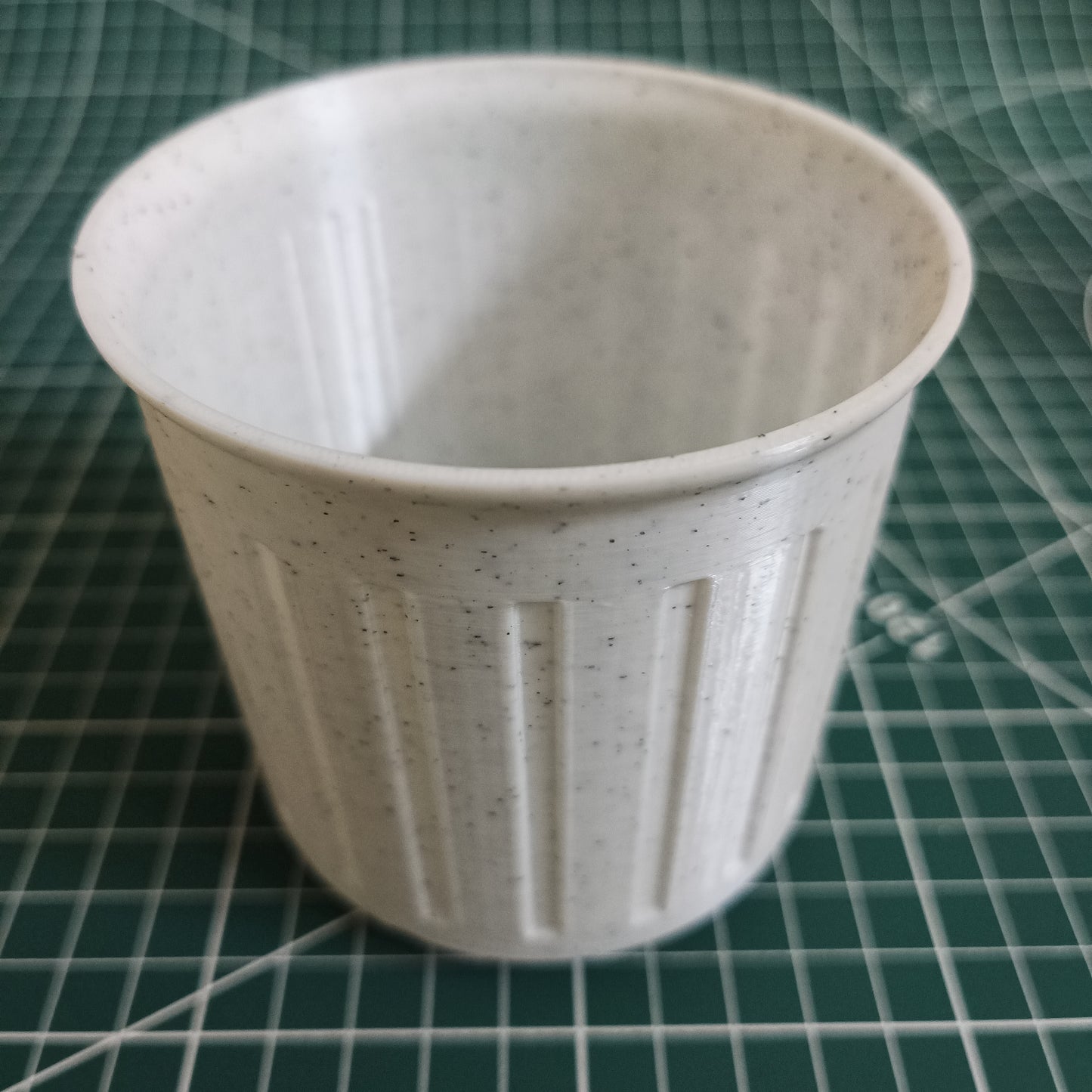 Vertical Groove Cylindrical Flower Pot – Modern Textured Planter for Home & Office Decor