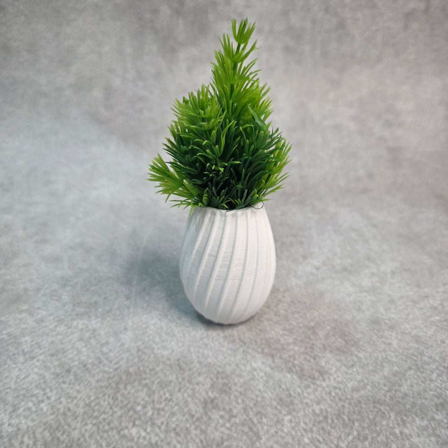 Tiny Egg Shaped Flower Vase | Small Grooved Vase for Desk and Shelf