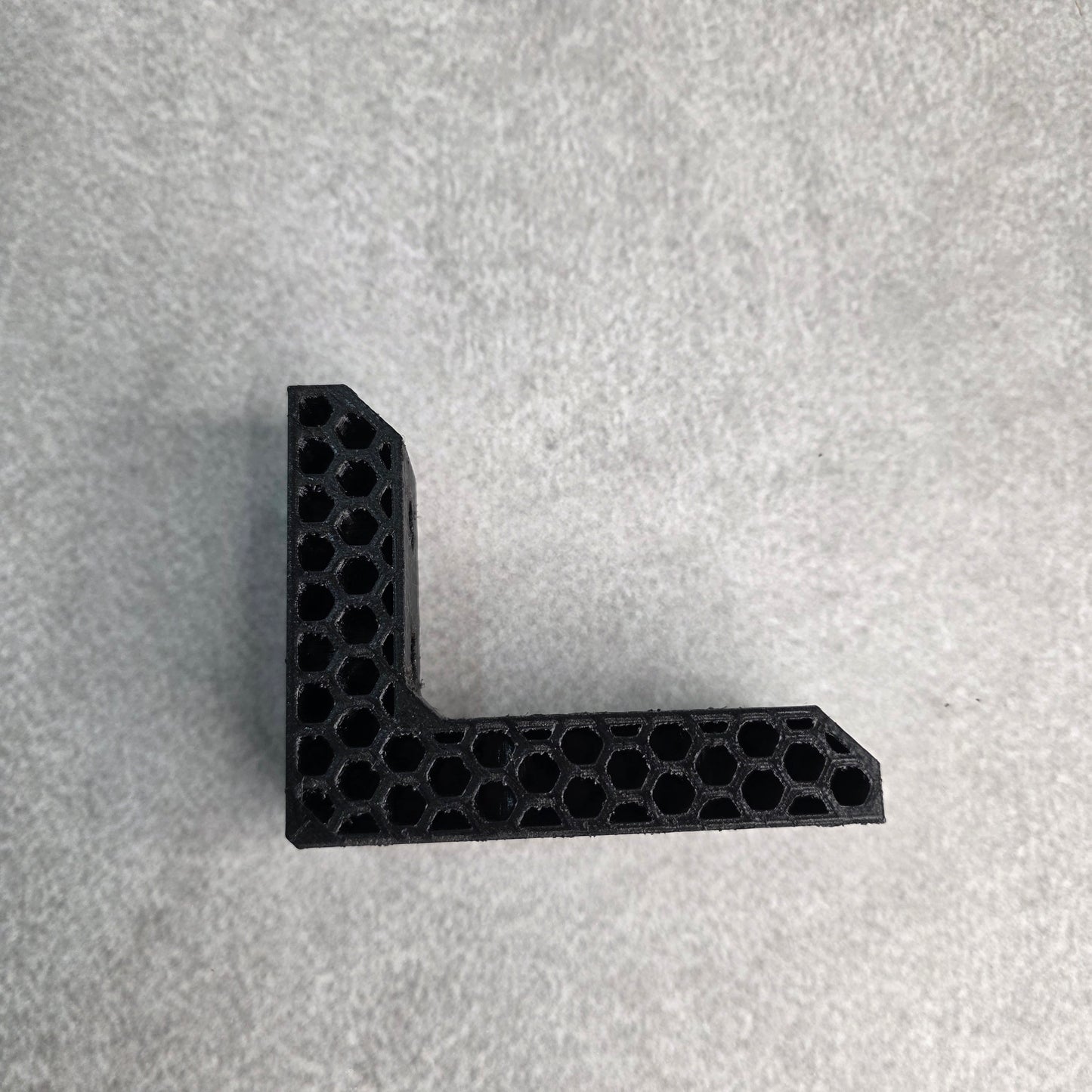 Honeycomb L-Shaped Corner Bracket 80 x 100 mm | Table Top, Wall Shelf & Panel Support