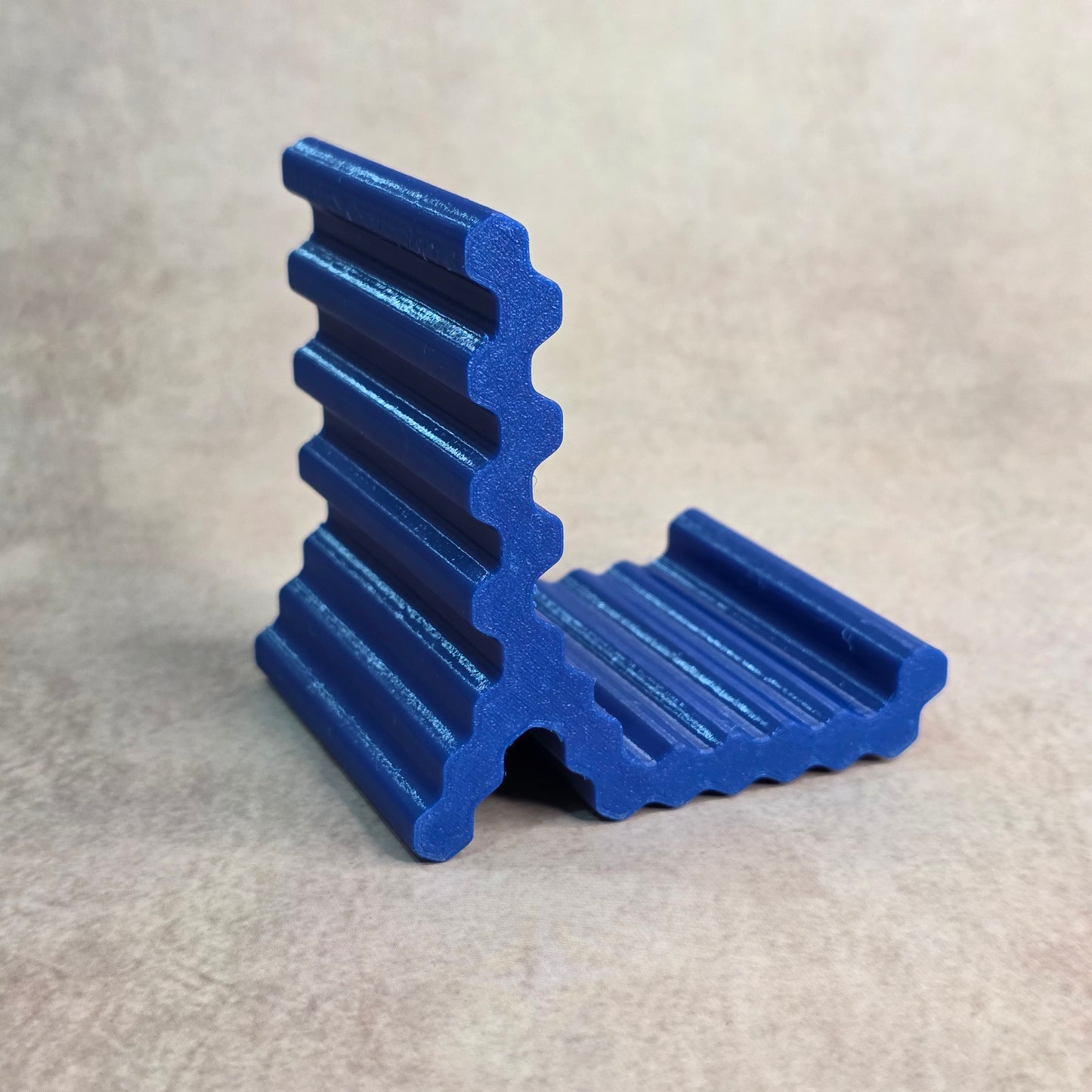 Hexagonal Wave Phone Stand | Desk Holder for Mobile