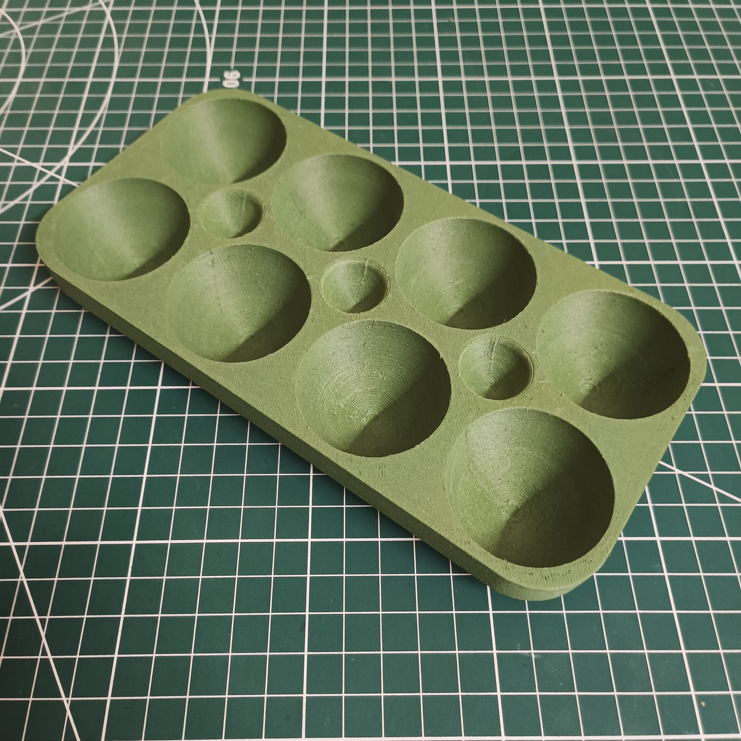 Compact Fridge Door Egg Tray – Space-Saving 11-Egg Holder for Neat Kitchen Storage